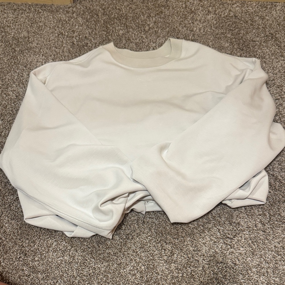 lululemon athletica softstreme voluminous sleeve pullover